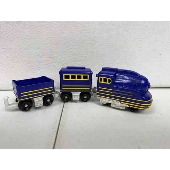 Fisher Price GeoTrax Brutus Victor Blue Push Train 3 Pc Set Works Light & Sound - Picture 1 of 2